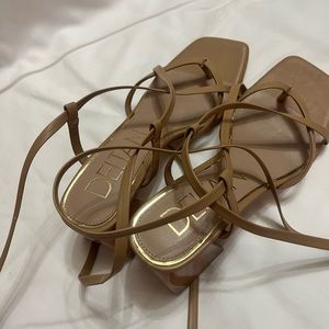 Deltas shoes size 6.5